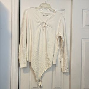 Abercrombie & Fitch Ivory Long-Sleeve Ring-Front Bodysuit